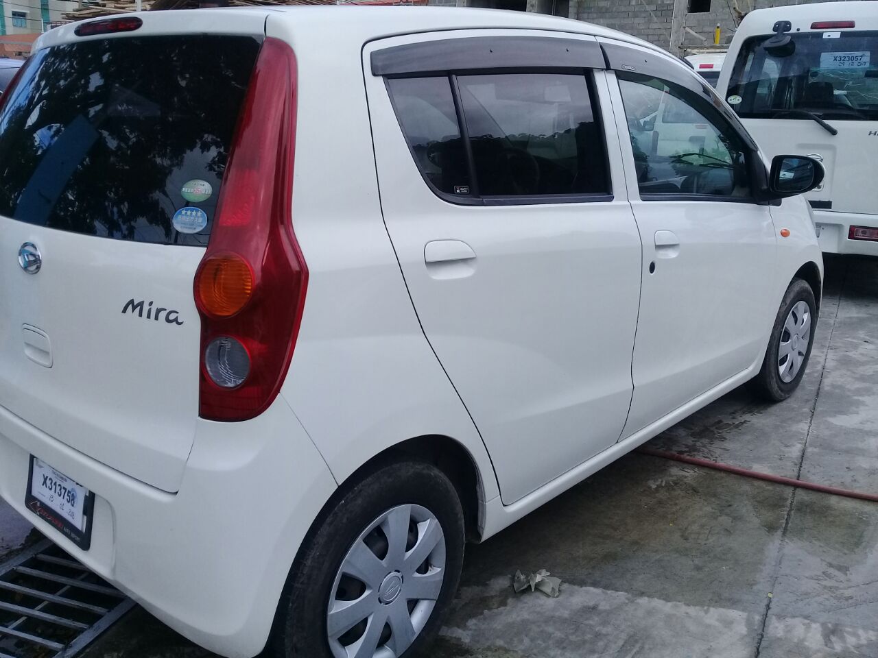 Daihatsu mira 2012